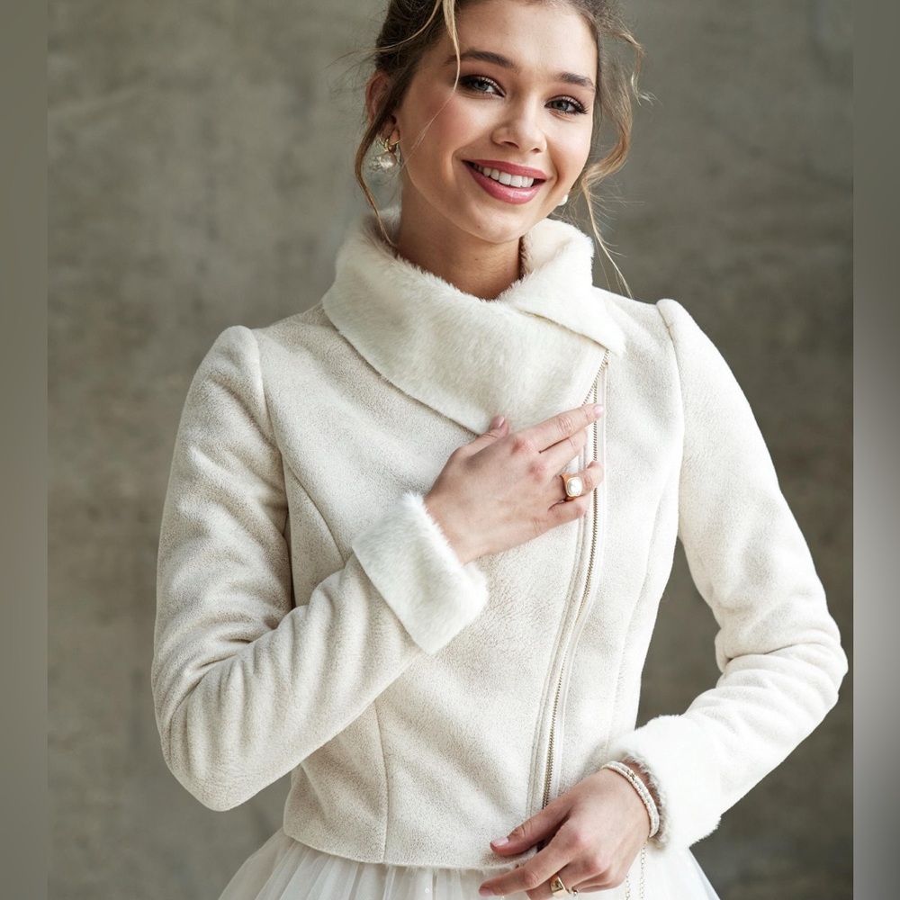 Bridal Jacket Faux Fur Lining - Picture 2 of 12